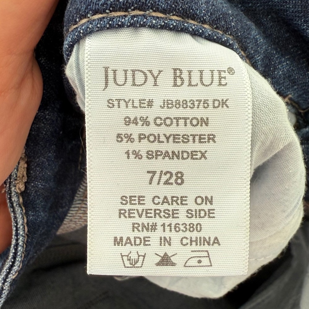 Judy Blue Women's Betsy Hi-Rise Cropped Straight Fit w/ Side‎ Slit Jeans Sz 7/28 - Picture 8 of 10